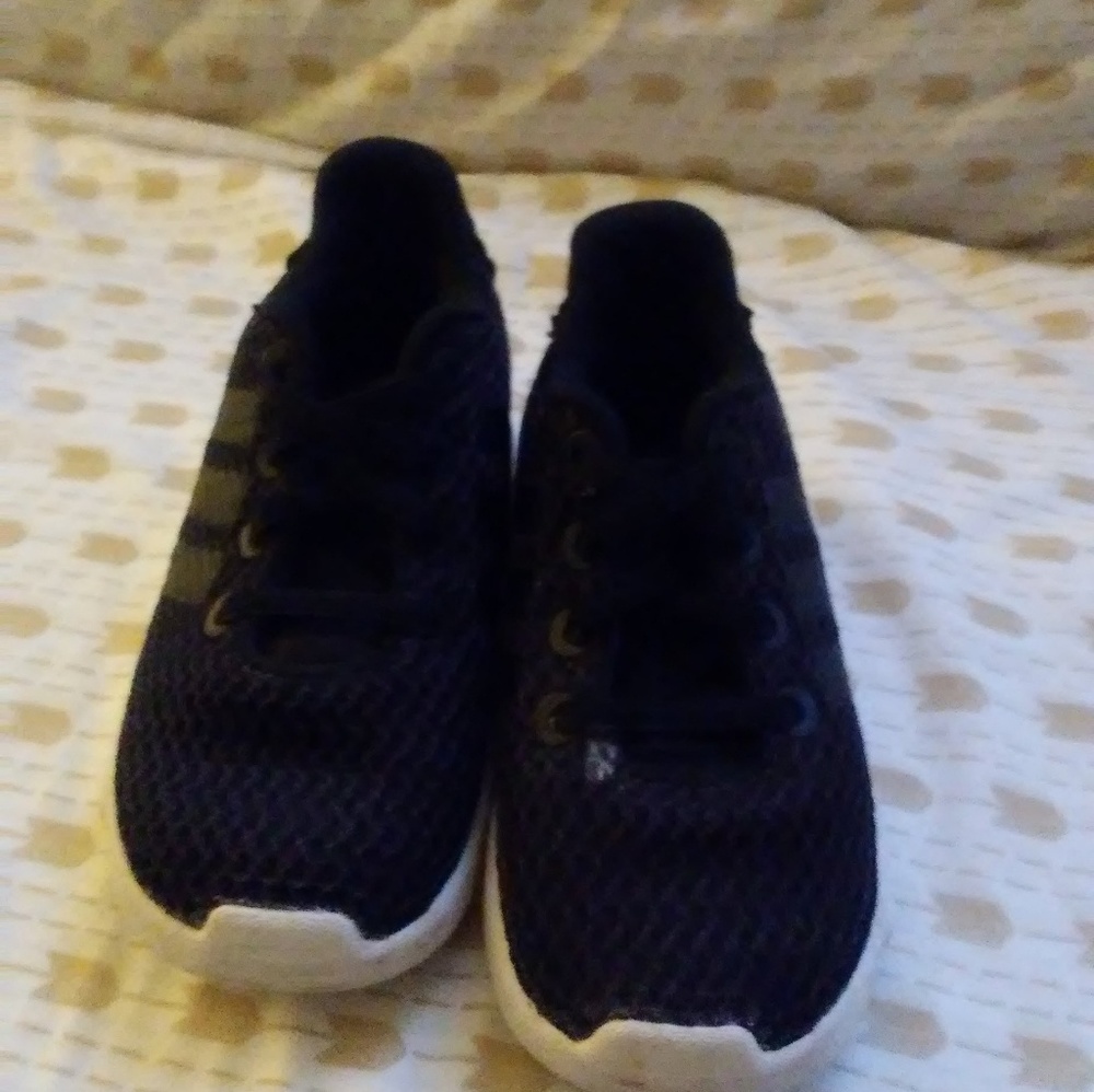 Adidas boys shoe's